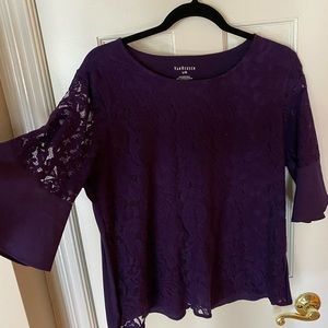 Van heusen  purple lace top